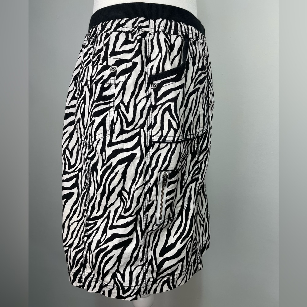 Chico’s Zebra Print elastic waist mini skirt Chicos size 0.5 women’s size S/6 - Picture 5 of 12